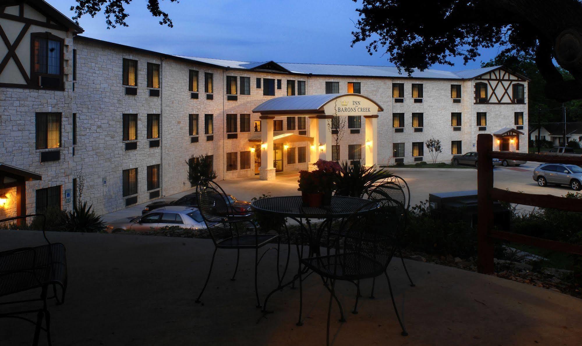 Inn On Barons Creek Fredericksburg Luaran gambar